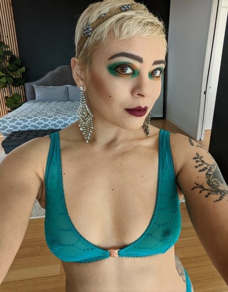 Evelyn Vinyl XXX Leak OnlyFans