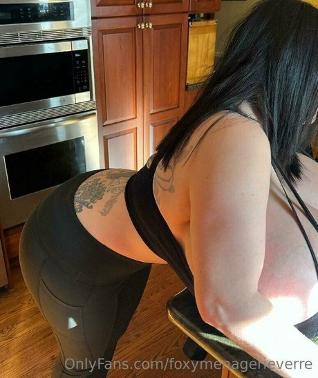 Foxy Menagerie Verre OnlyFans geleakte Brüste