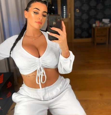 Ciara Lennon OnlyFans Inhaltstyp