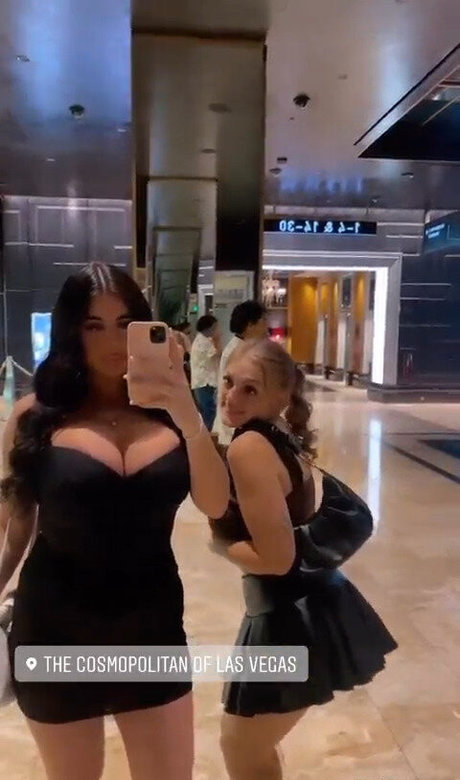 heiße teen-onlyfans sexy nackt Portfolio