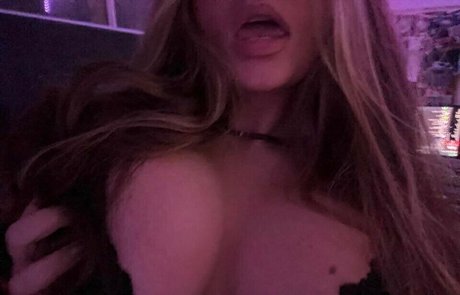 Moon Wolf Girl OnlyFans Gratis