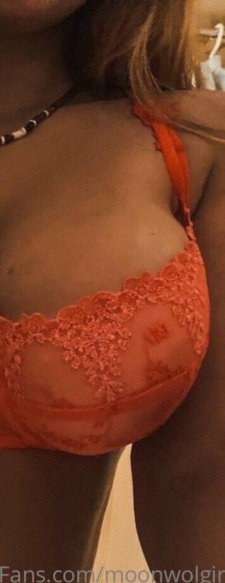 Moon Wolf Girl OnlyFans XXX