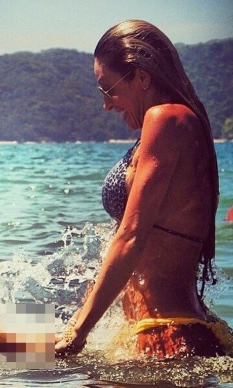 Roberta Carbonari Muzy Neue OnlyFans Leaks