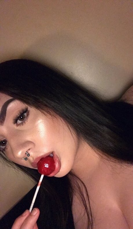 Brokenteenagedreams Porn OnlyFans Leaks