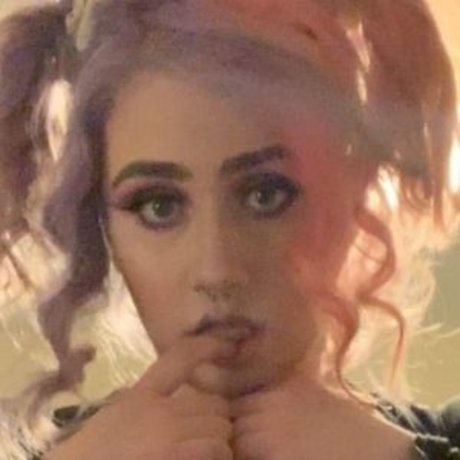 Brokenteenagedreams Nacktbilder von OnlyFans geleakt