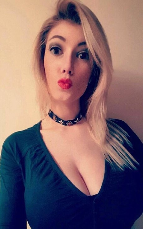 Elena Sottana OnlyFans Leaj