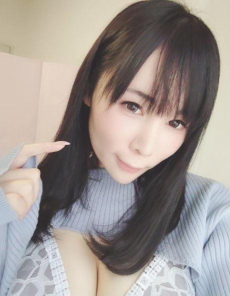 Yui Okada OnlyFans Bilder