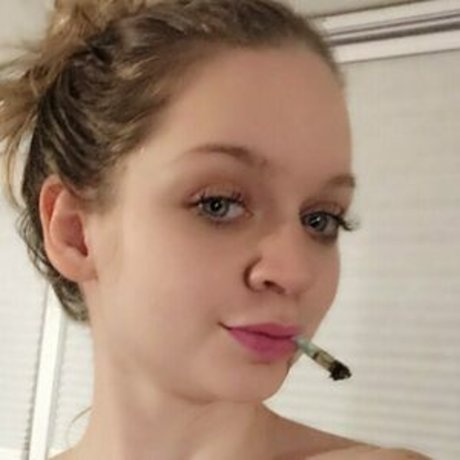 Lust4Lizzie OnlyFans-Creator