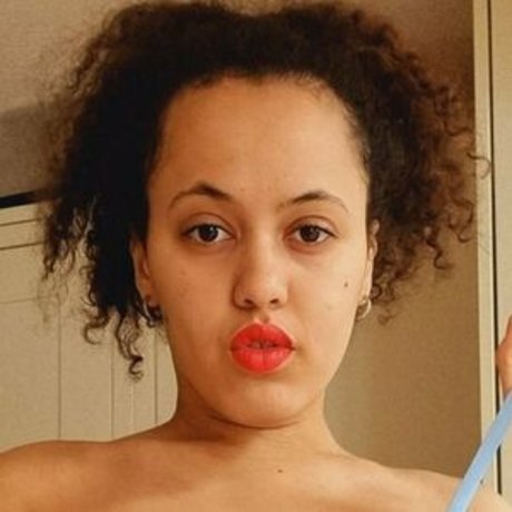 Mother vs Daughter OnlyFans geleakte Brüste