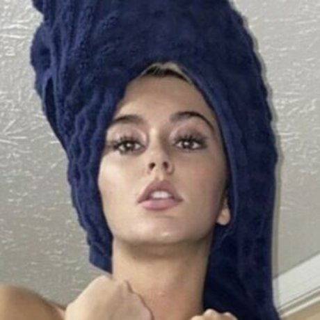 Lindsey Blakr Jennings Heiße OnlyFans Inhalte