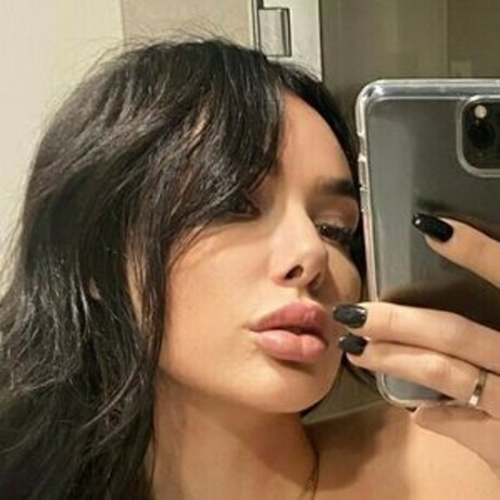 fijiwaterbub Nacktbilder OnlyFans Leak