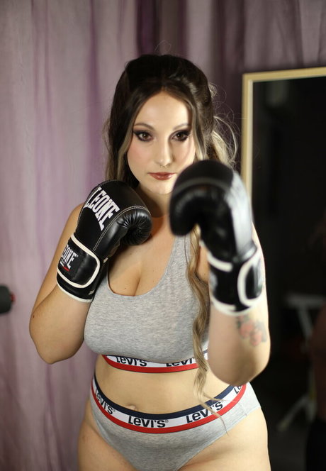 Manuelanoemirusso Nacktbilder von OnlyFans geleakt