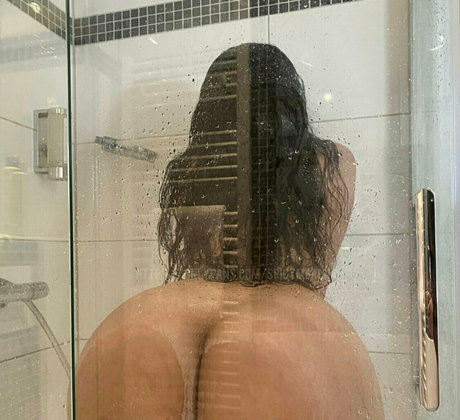 morena2spicy OnlyFans Gratis Porn