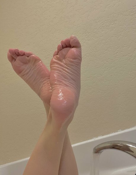 WaifuFeetMilk Leaked OnlyFans Content