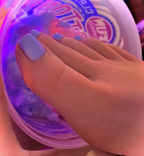 WaifuFeetMilk OnlyFans