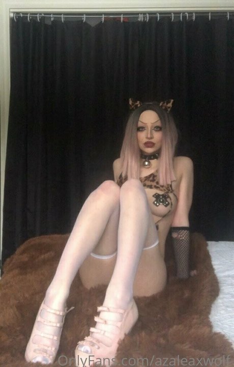 Azaleax Wolf_ OnlyFans-Leak