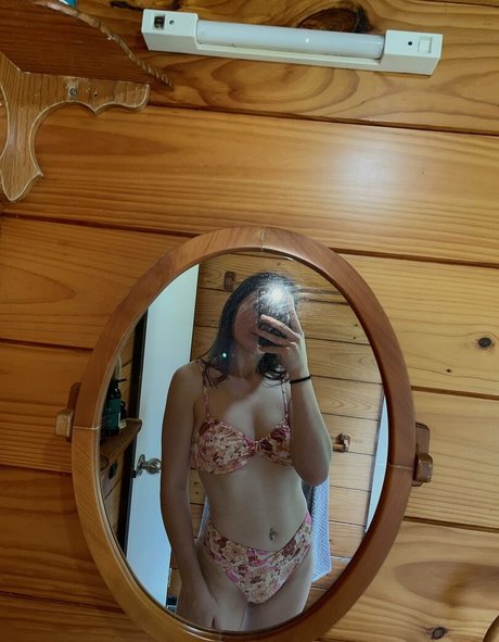 Mady Unleashed Nacktbilder von OnlyFans