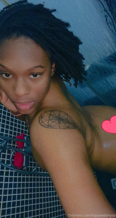 HippieEbony OnlyFans Inhalte