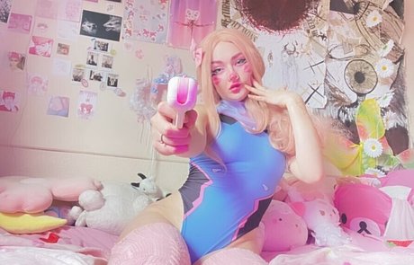 KittyKatSparrow OnlyFans nackte Brüste