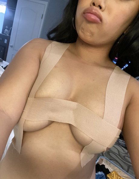 Bua Lotus Nacktbilder von OnlyFans geleakt