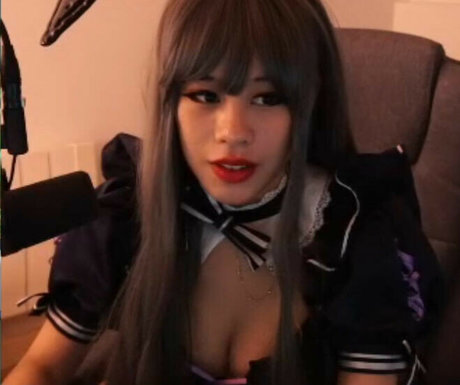 Saiiren Nacktbilder von OnlyFans geleakt