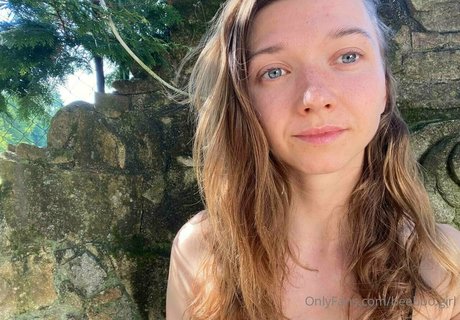 beeboogirl Strip OnlyFans