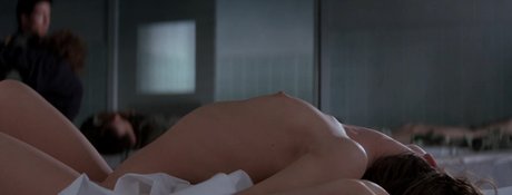 Gabrielle Anwar Nur für Fans