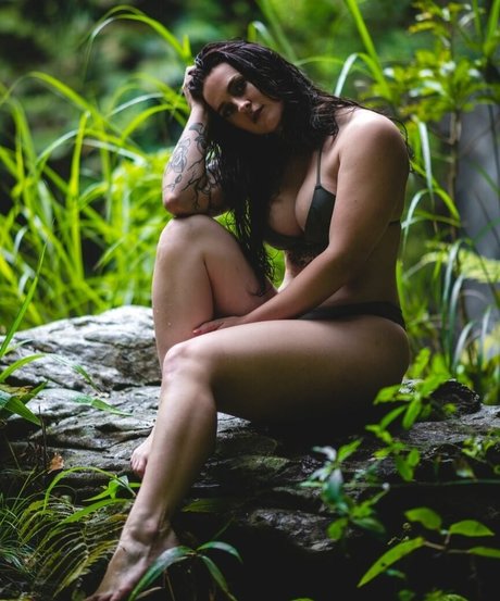 Nerdypeachbabe OnlyFans Nacktbilder