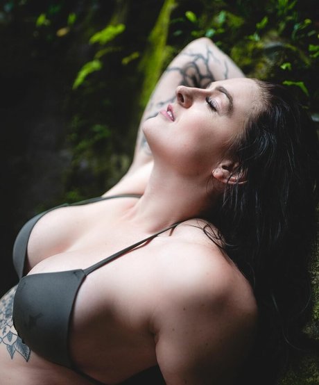 Nerdypeachbabe Nackt OnlyFans