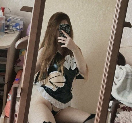 lisaSweetBi OnlyFans Leak