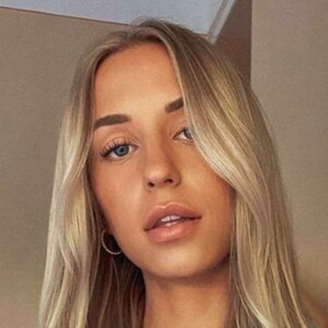 Emilia Hult OnlyFans Nacktbilder geleakt