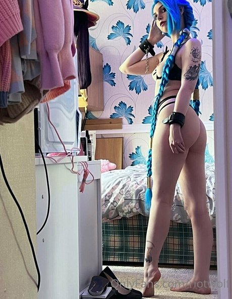 Riotwolf OnlyFans Strip