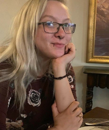 Lyraenium XXX OnlyFans