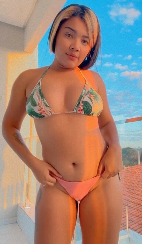 Gabyhotwife Model OnlyFans Foto