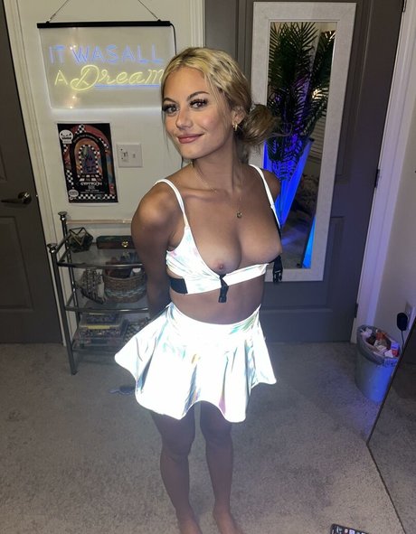 Charlotte Cruise OnlyFans Pornografie