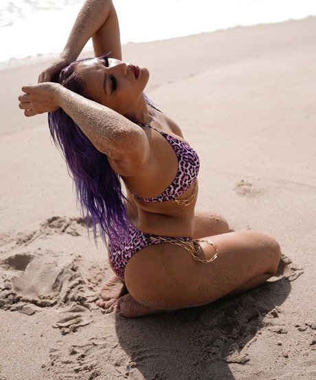 Salina De La Renta OnlyFans