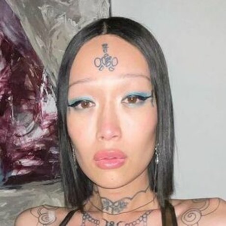 tightcorsetloosemorals OnlyFans Fotos