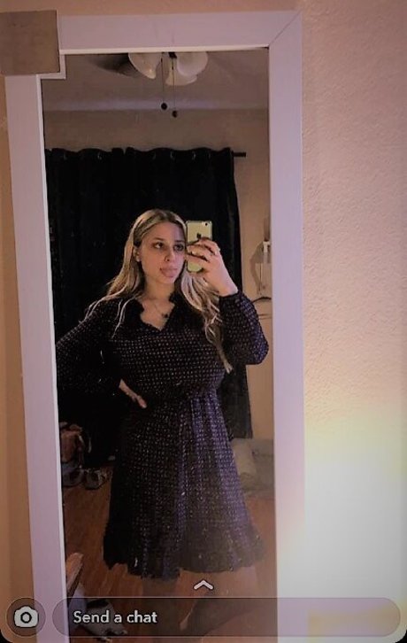 Paige 4Chan Brüste OnlyFans