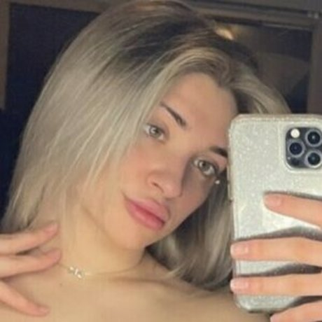 gigiiokie OnlyFans nackte Brüste