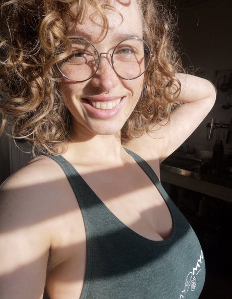 NovaOnasi Auf OnlyFans