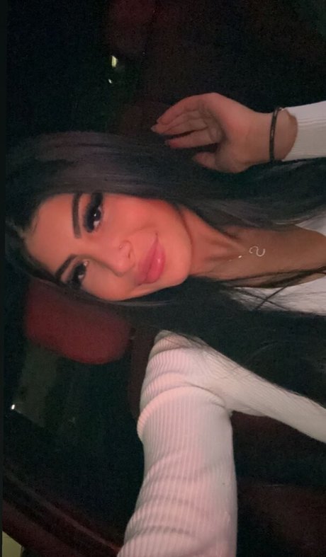 Selin Yalim Nude Nacktbilder geleakt