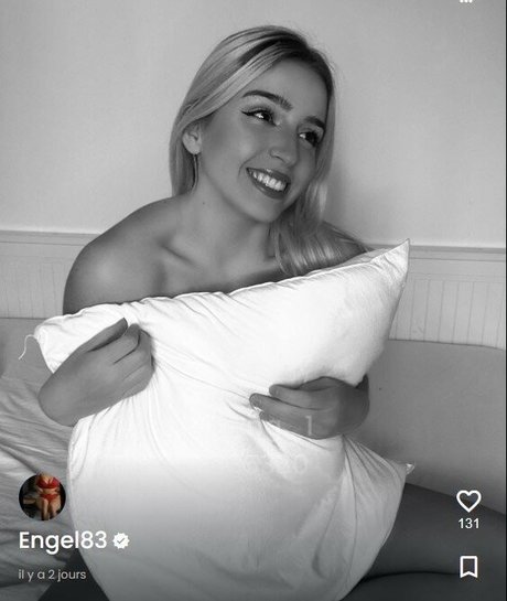 Marine Vierdet Nacktbilder von OnlyFans geleakt