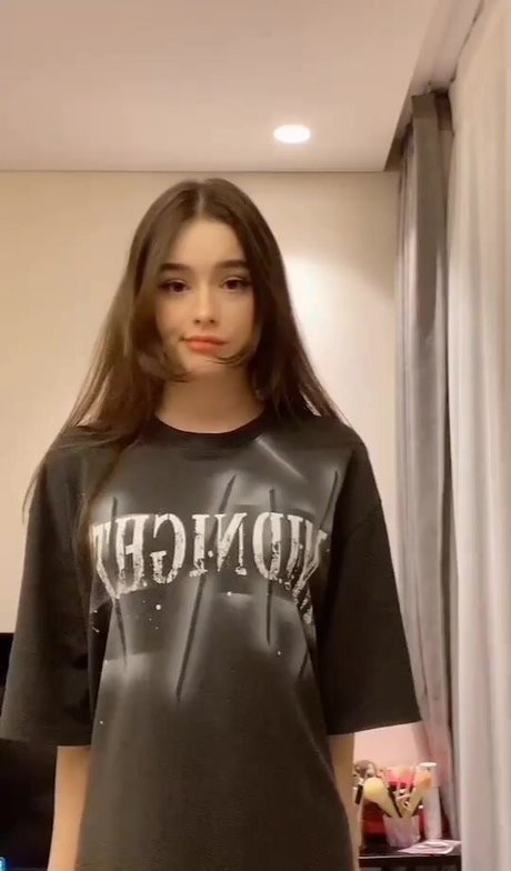 Dasha Tarab OnlyFans geleakt