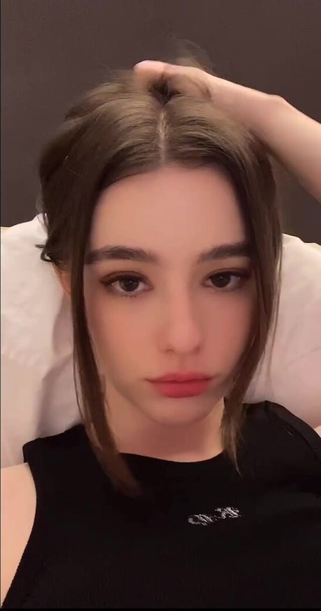 Dasha Tarab OnlyFans Lesbisch