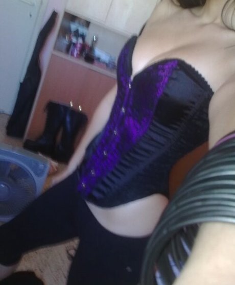 Jennie Naz Geleakte OnlyFans-Inhalte