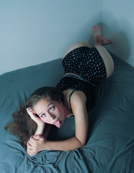 Tsuki Chan OnlyFans-Creator