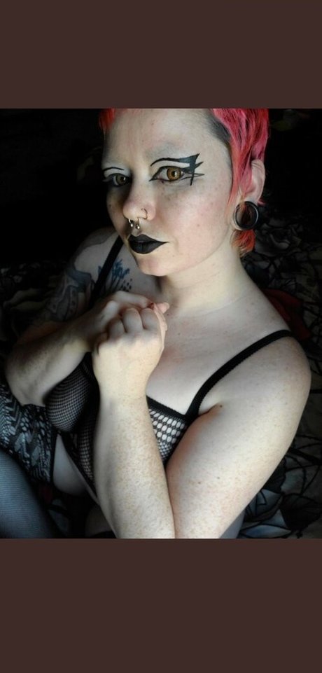 Scarletpyro Bilder OnlyFans