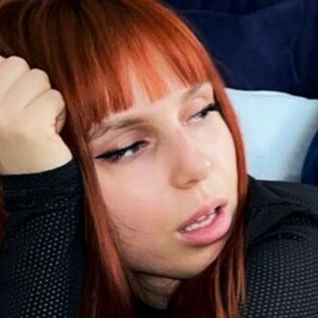 Petite Princess Femdom OnlyFans-Pornos