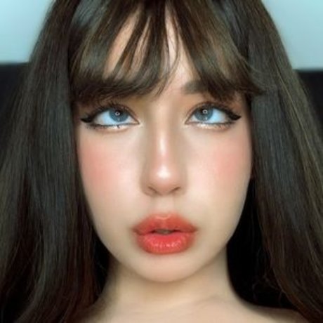 Shiny ASMR Nacktbilder von OnlyFans geleakt