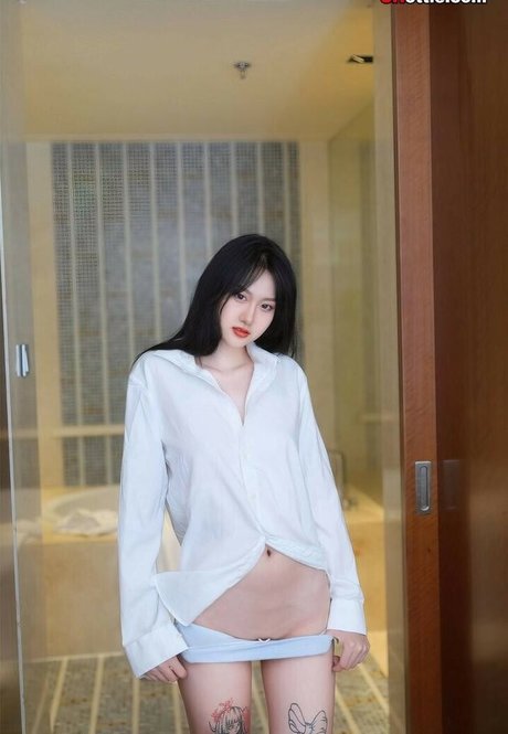 linsivvi303 OnlyFans schlank